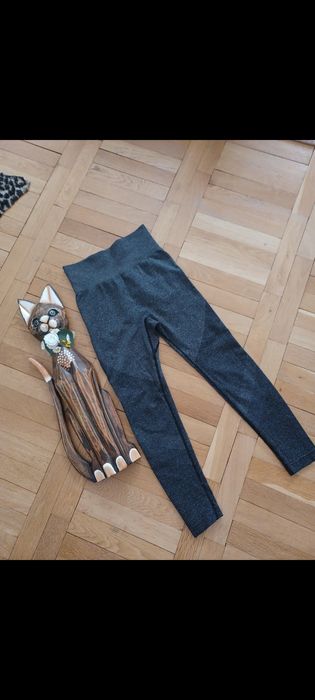 Спортни клинове нови не са носени по 6 евро