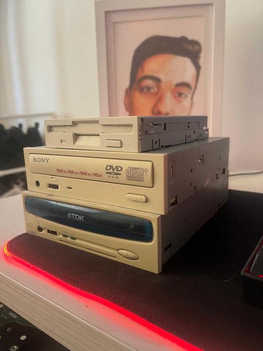 Pachet 2 DVD-ROM + Floppy Disk Drive IDE