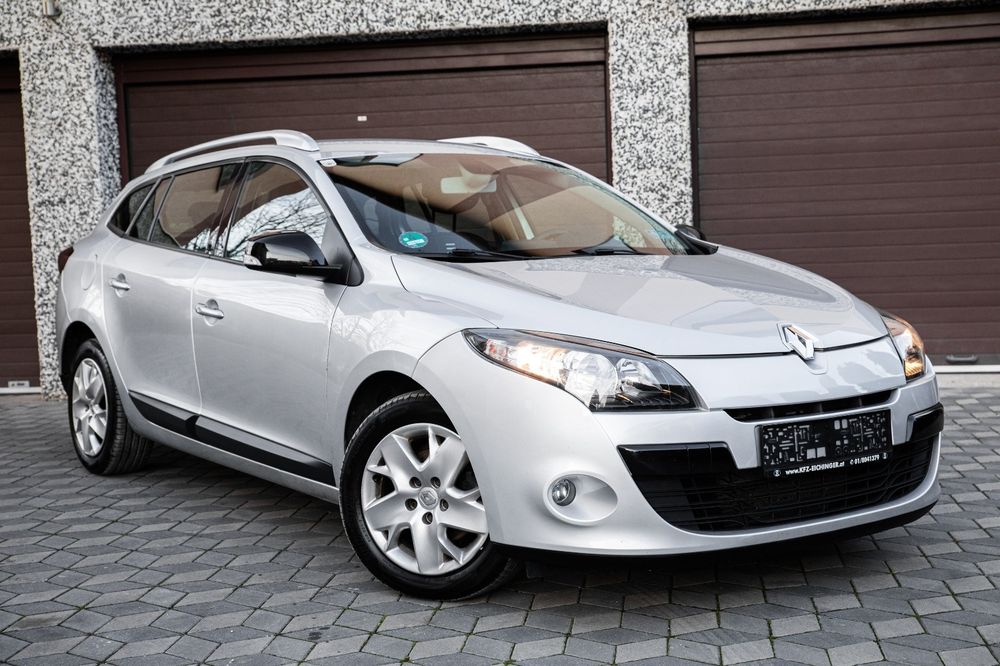 Renault Megane~Navigație~Senzori parcare~Euro 5