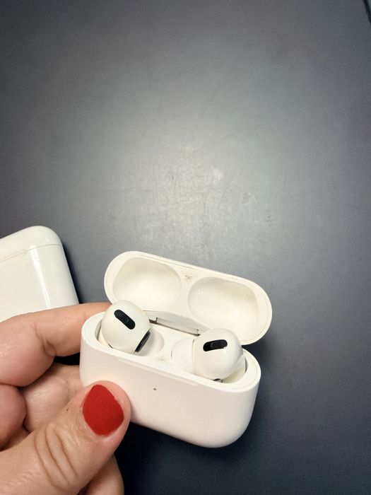 Наушники AirPods оригинал продам