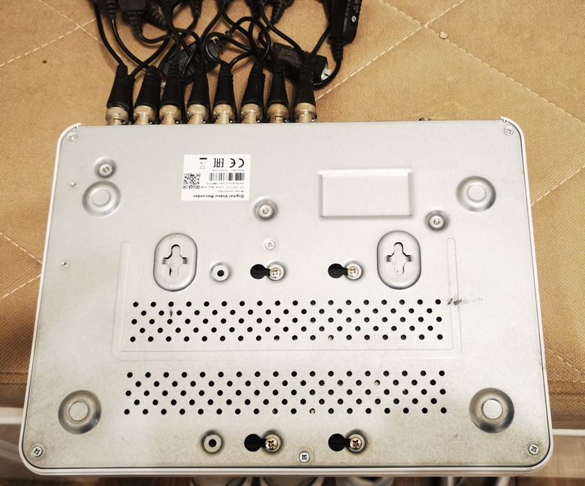 Видео регистратор Hi-Watch