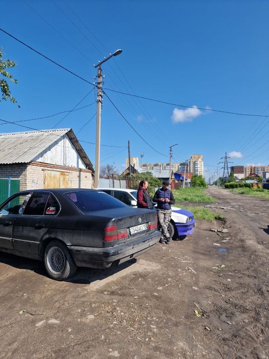 BMW E34 2 литра    .