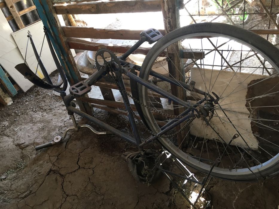 Велостпедлар сотилади