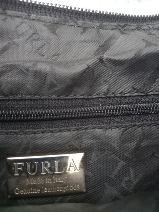 Poșete plicuri, pormonee,curele,la prețuri avantajoase.