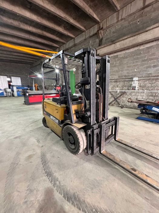 CATERPILLAR electric motostivuitor