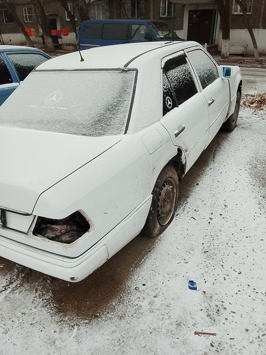 Авто на разбор W124