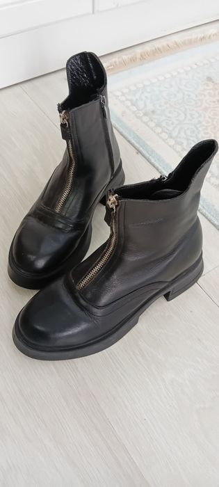 Женский қыстық ботинкалар