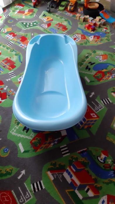 Cadita bebe + scaun suport bebe pentru cada mare