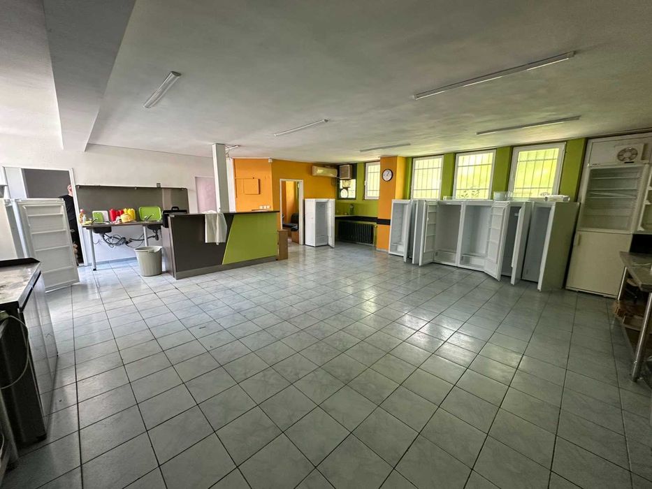 Дава се под наем Склад в Пловдив, Коматевски възел - 124 кв.м за 800 € - Снимка #3