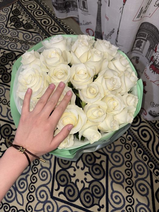 Белые розы, 25шт