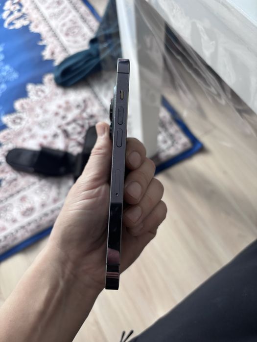 Iphone 14 pro требуется замена акб