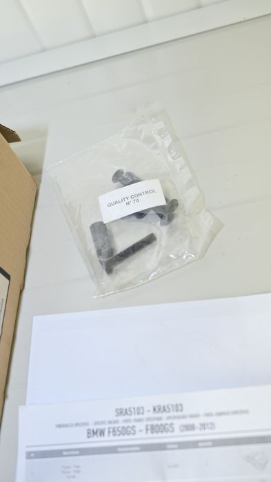 BMW F650GS F800GS Suport placa top case kappa Givi 2008 2012