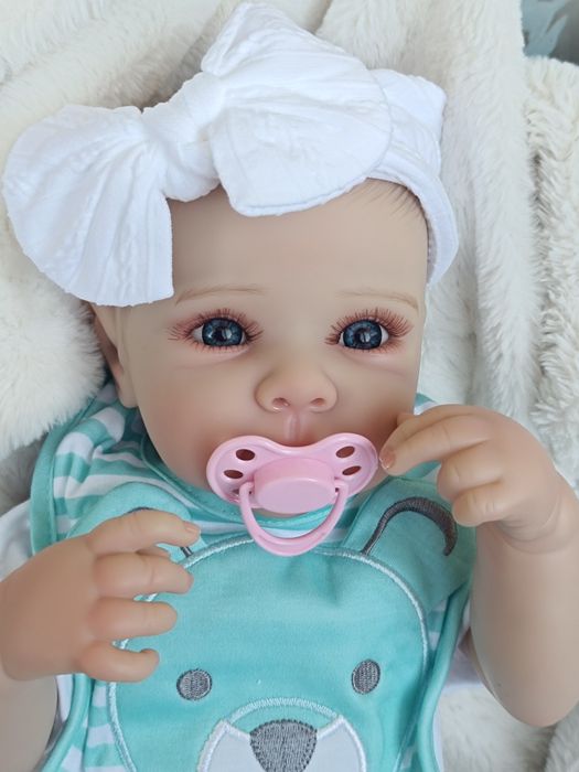 Реборн бебе силиконово момиче