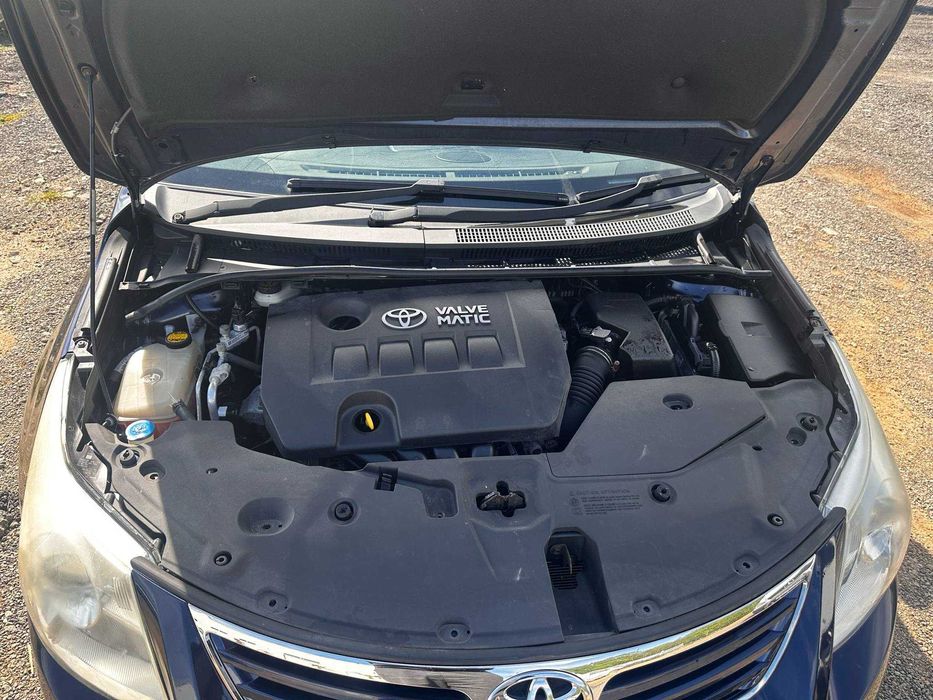 На части - Toyota Avensis 1.8 Valvematic 147 к.с, автоматик