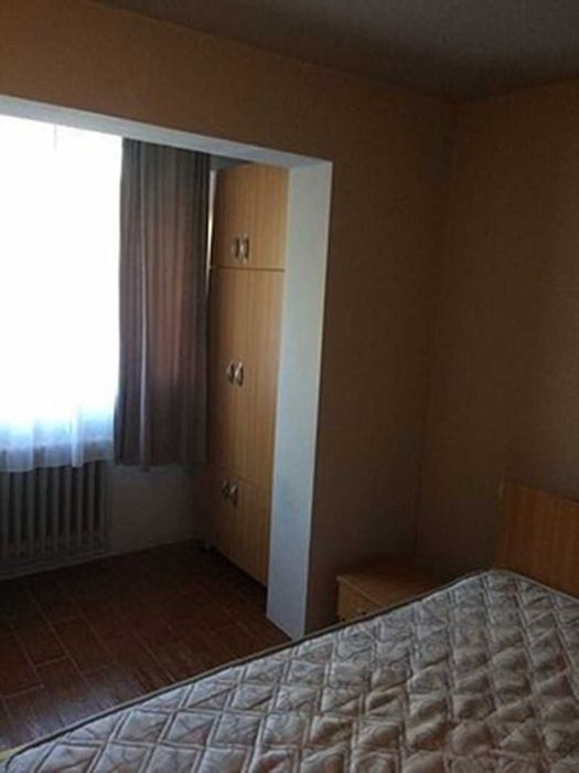 Inchiriez apartament