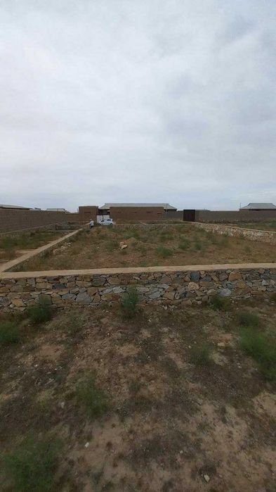 yer sotiladi uchastka