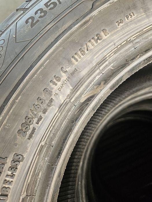 Гуми 235/65/16С 2 броя  Бусови