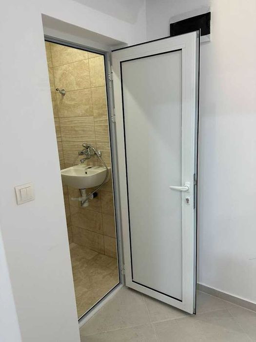 Дава се под наем Офис в Велико Търново, Бузлуджа - 40 кв.м за 19.89 € - Снимка #3