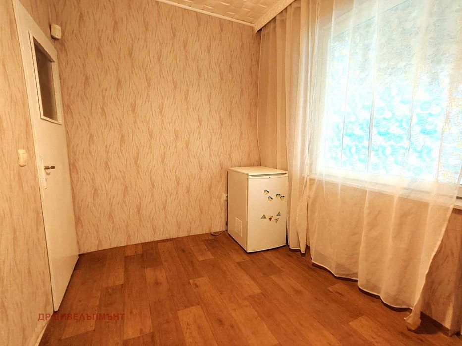 Продава се Тристаен апартамент в Варна, Владислав Варненчик - 72 кв.м за 1020 €/кв.м - Снимка #12
