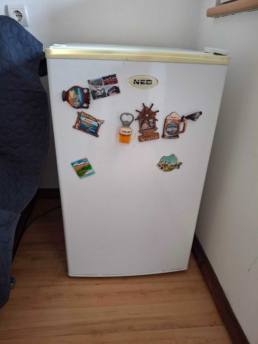 Хладилник с една врата NEO