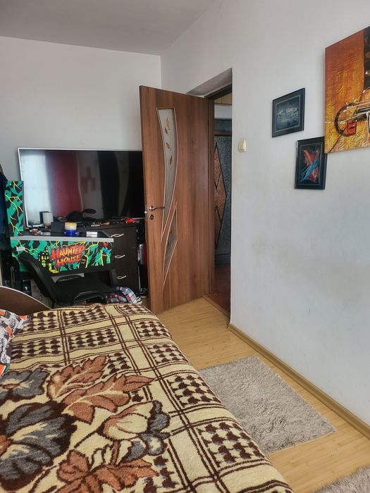 Apartament cu 3 camere
