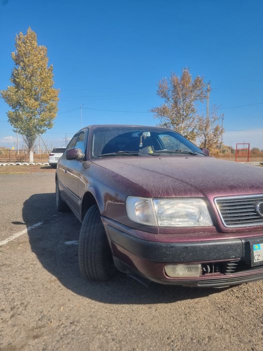 Продам Audi 100.  .