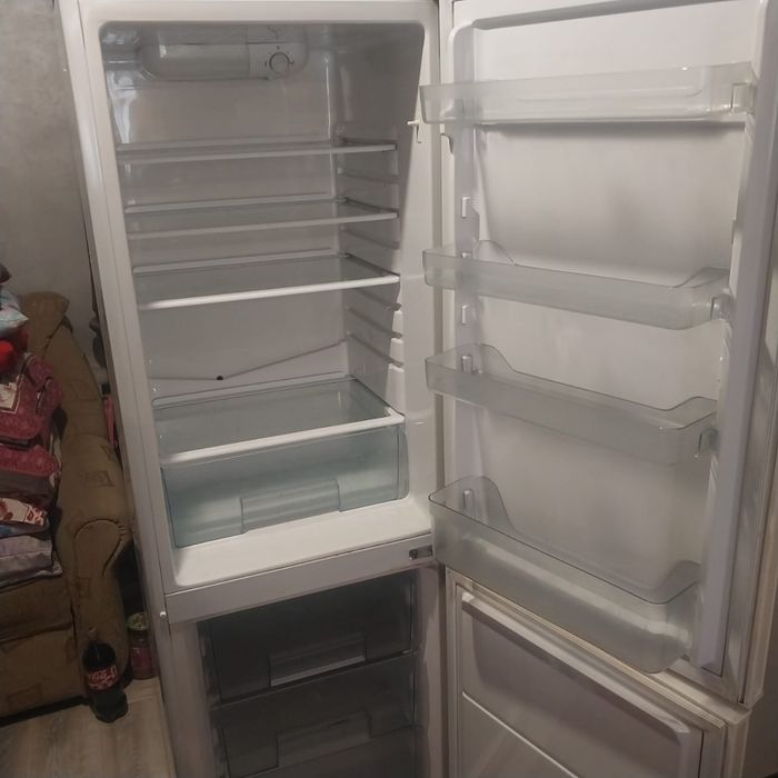 Продам холодильник самсунг