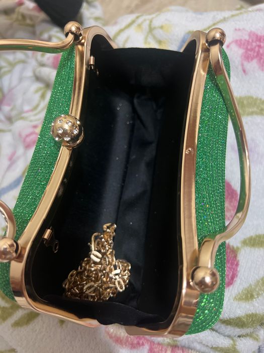 Продам клатч женский