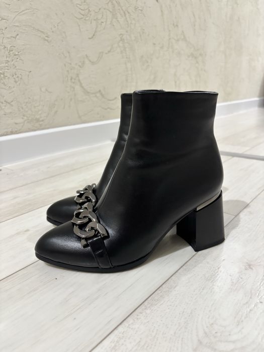 Продам новые ботильоны!