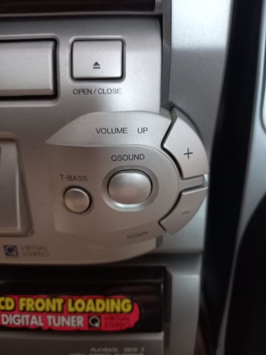 AIWA NSX S3 с колони,радио, диск и касета,дистанционно кабел, книга