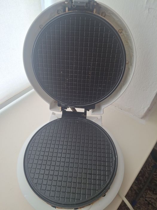 Продам вафельницу