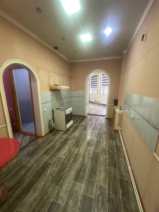 3 комнатная спец-план, площадь 106м2. Ул. Навои ориентир Мустакиллик