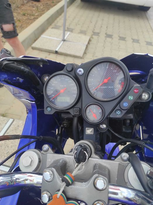 2002 Honda Hornet PC36 Avariat