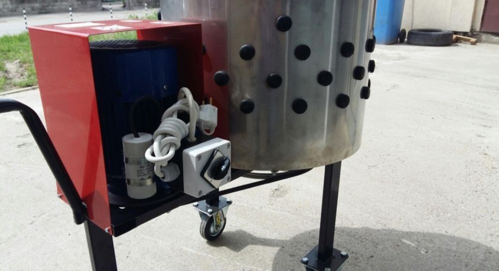 Машини за автоматично оскубване на кокошки,бойлери и пъдпъдъции