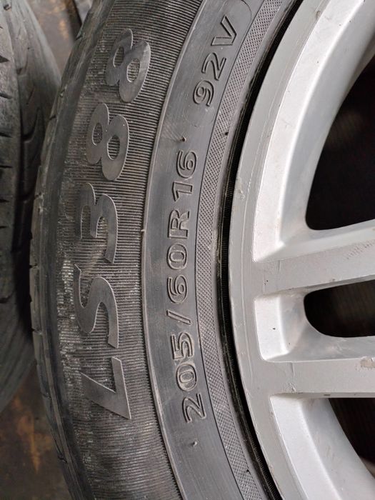 Продам диски с резиной на 16