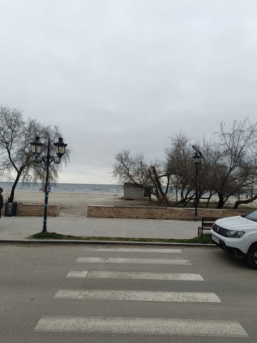 Garsoniera si boxa 50m utili,demisol,la 20m de plaja Papaya MamaiaNord