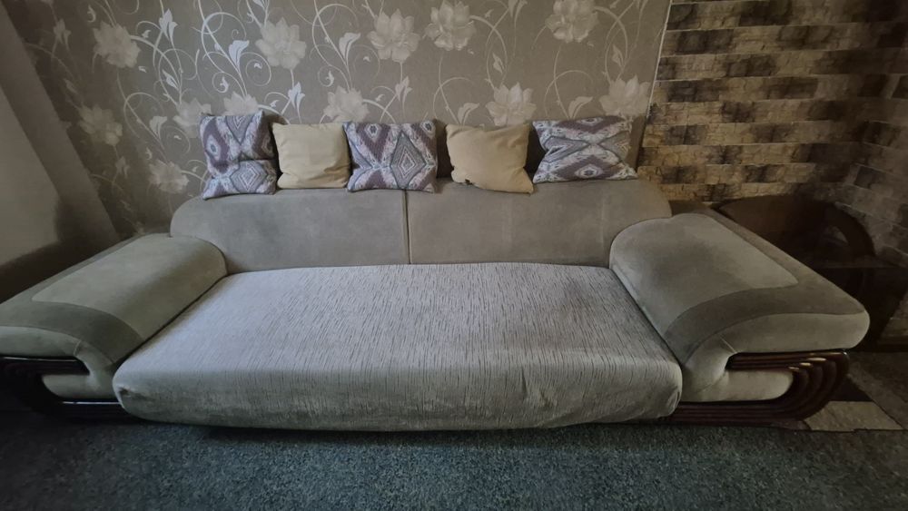 Продам диван 300×97