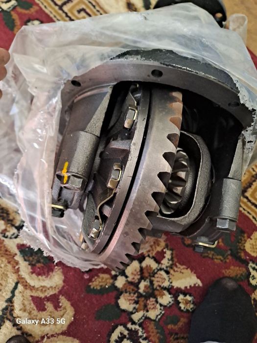 Kafolat 1 yil yoki yetkazib berish xizmat bor