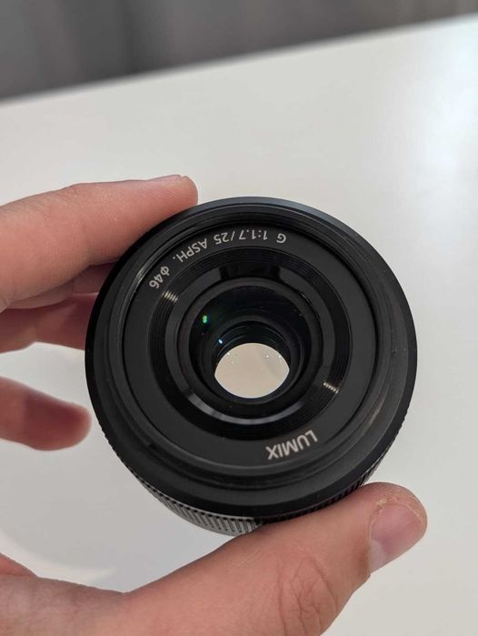 Obiectiv Panasonic Lumix 25mm f/1.7 ASPH (Micro 4/3 / MFT) echivalent 50mm fullframe