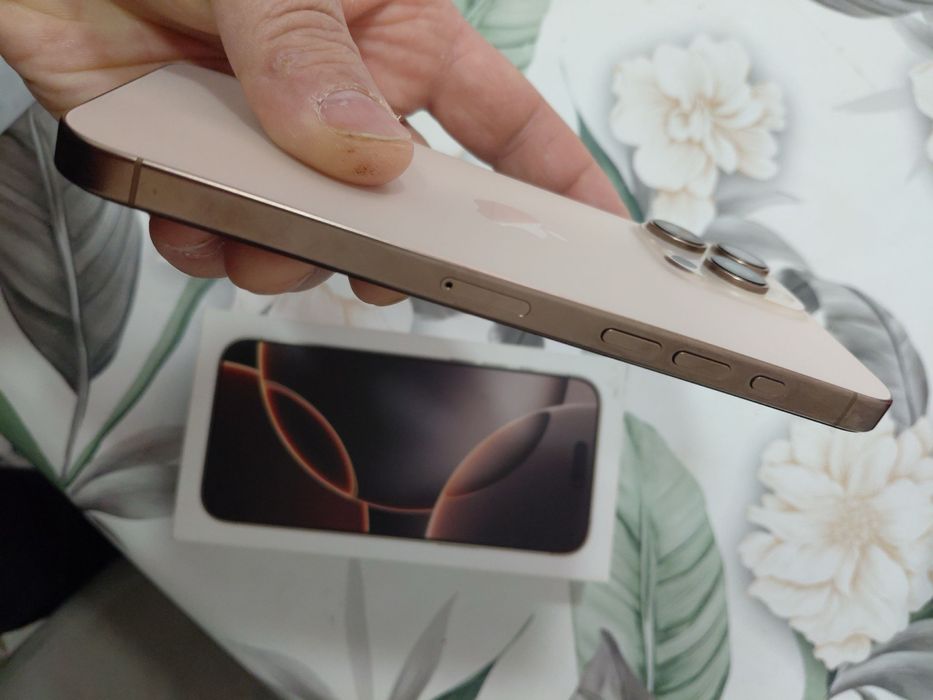 iPhone 16 Pro Max  IDEAL