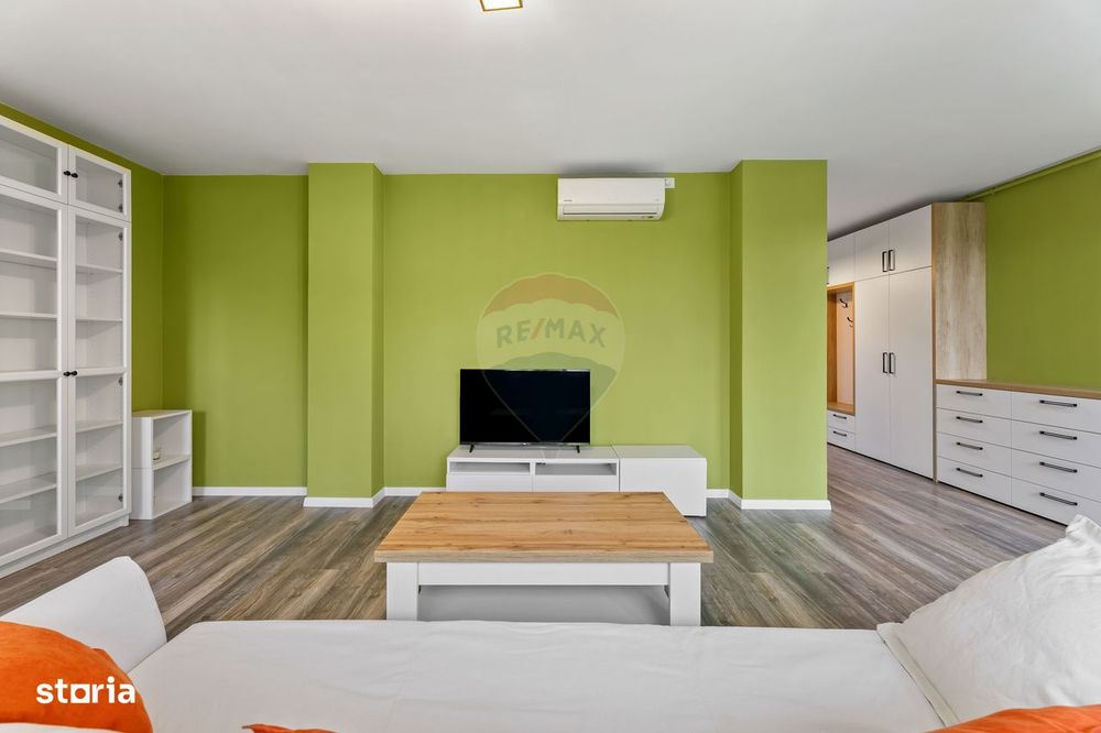 Apartament cu 3 camere + terasa de închiriat la Bourgeois Residence