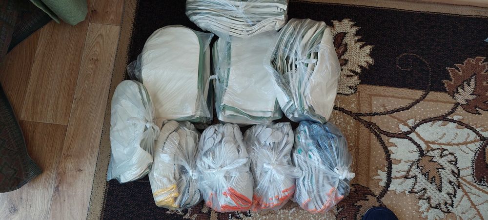 Продаю рабочие рукавицы и перчатки.