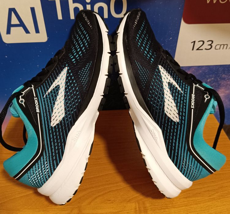 Adidasi Brooks 38 pret fix