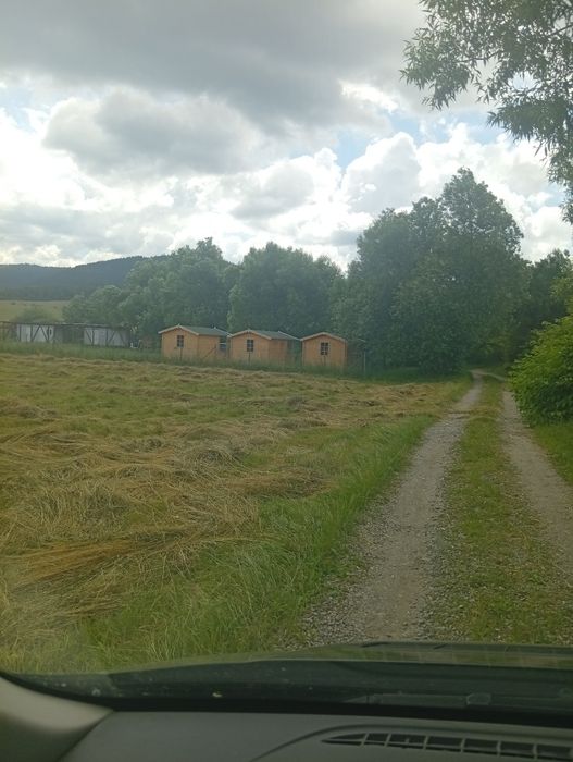 Doua terenuri cate O mie de metri patrat,parcela 1 este 20  euró M2,,,sí parcela 2 ..15 euró m2