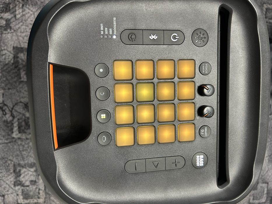 Jbl partybox 1000 1100watt