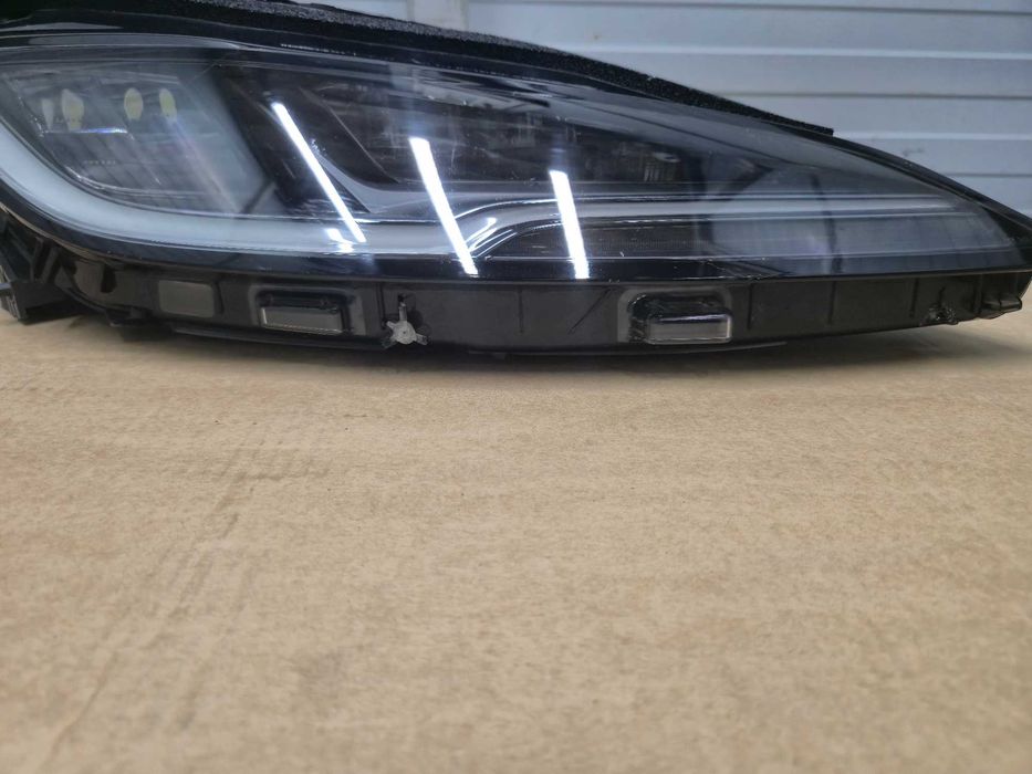 Far dreapta Tesla Model 3 Facelift Full LED An 2023 - 2026 cod  1760889-00-F