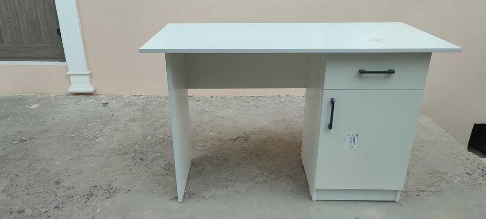 Компютерный писменный стол