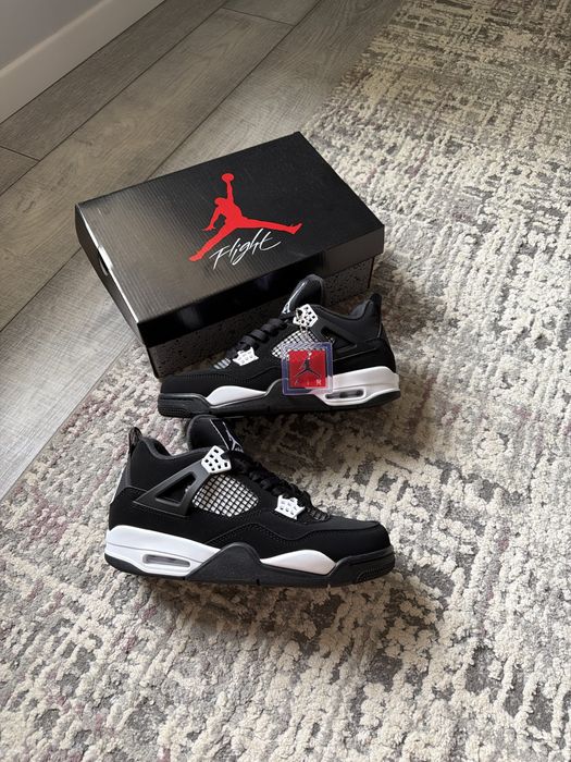 Jordan 4 White Thunder