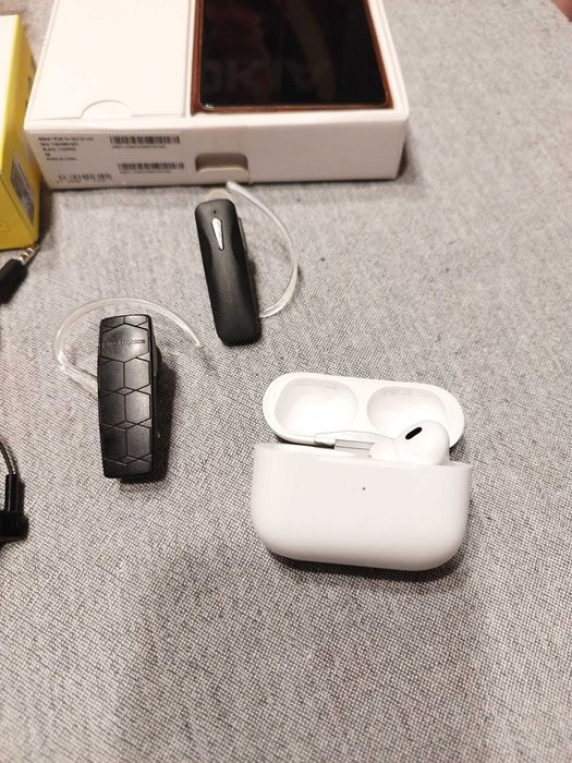 Tot ce in poza - 300 de lei - nu se vand separat