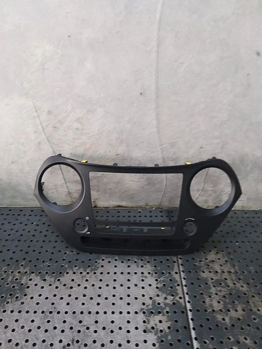 Rama ornament panou clima ac hyundai i10 ba ia 84740-b4000
